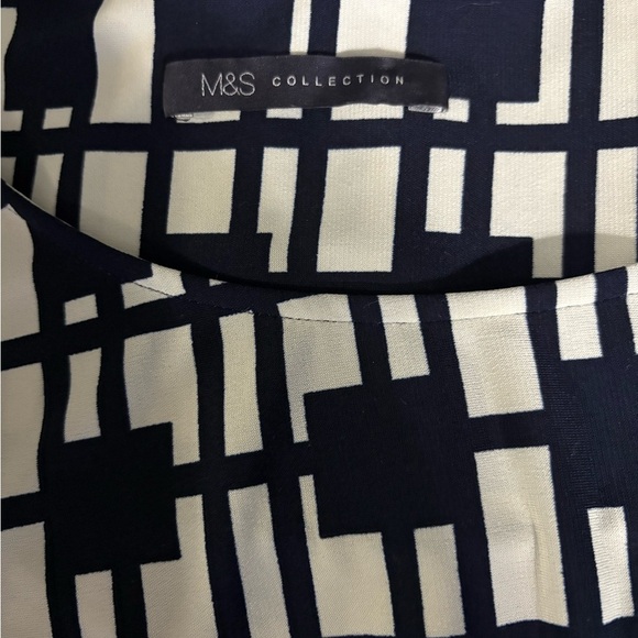 Navy and White Geometric Dress - Picture 6 of 6